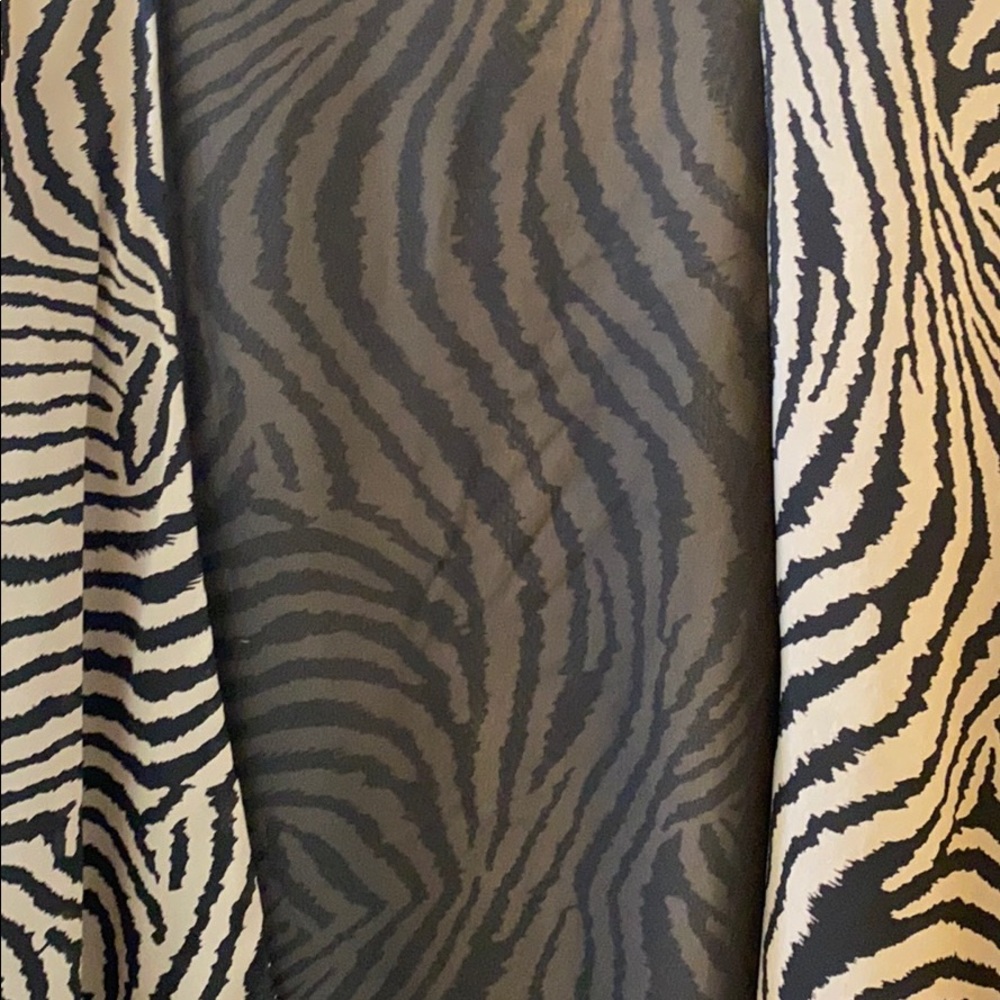 Zebra blouse - Picture 4 of 4